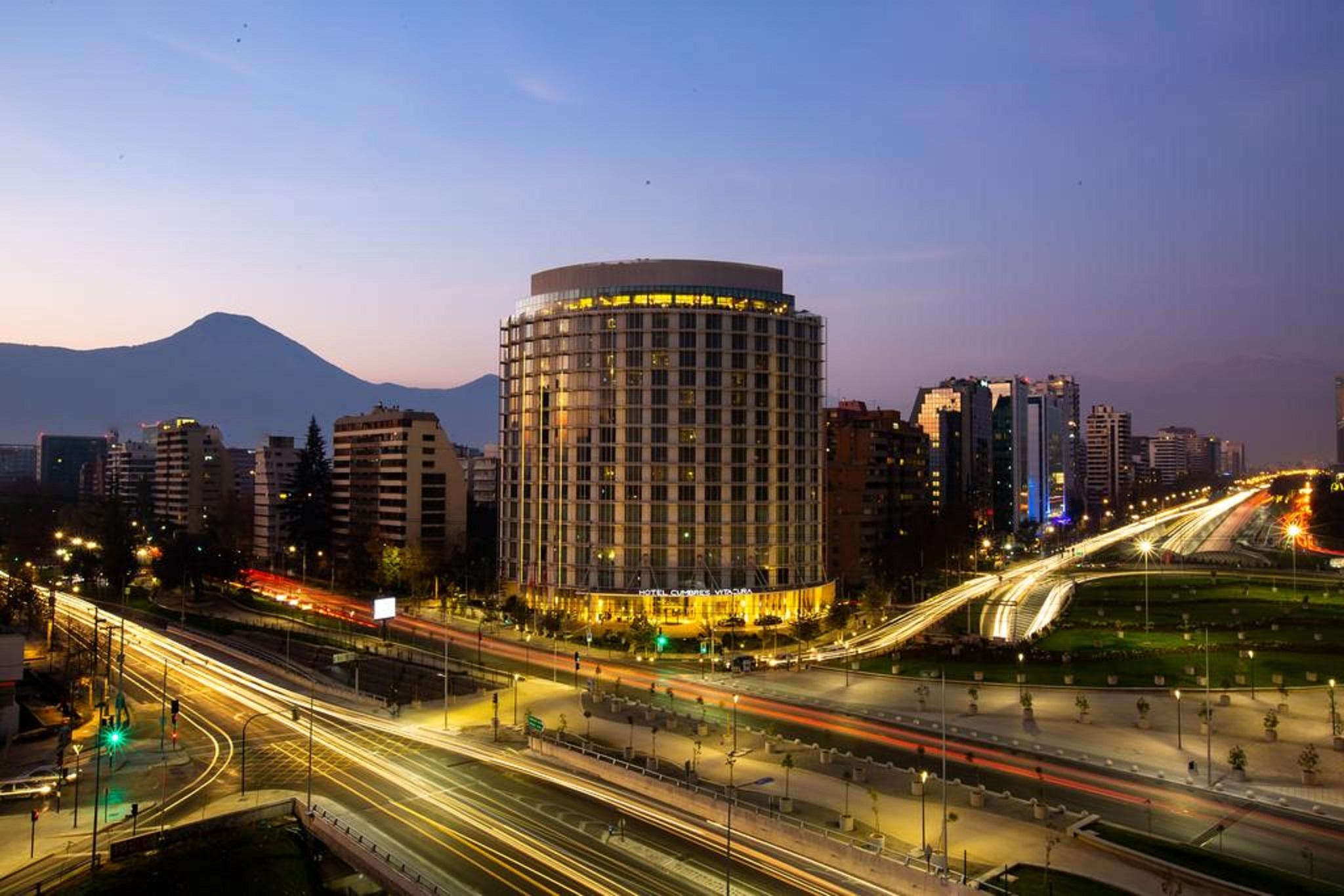 Doubletree By Hilton Santiago Kennedy, Chile Hotell Exteriör bild