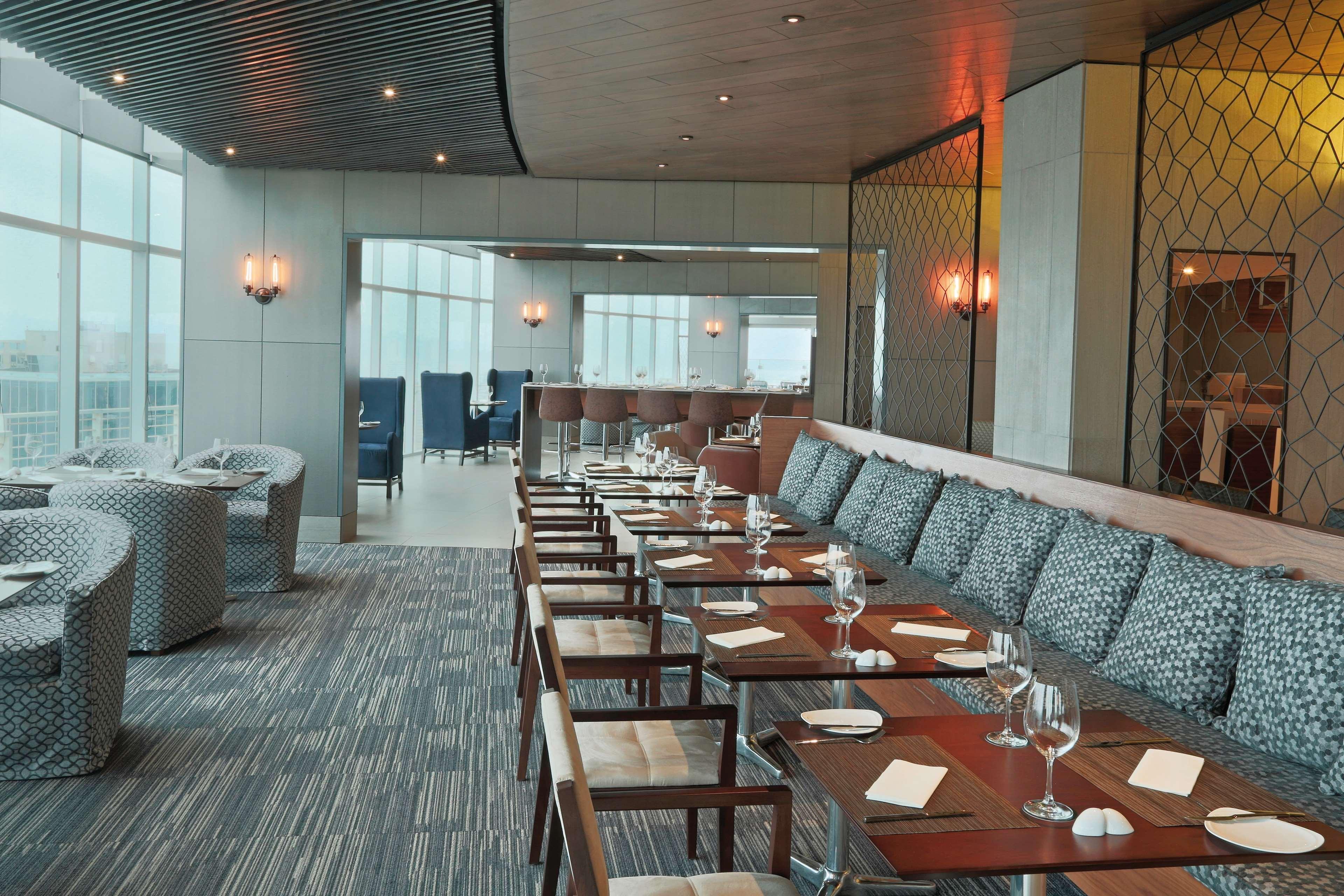 Doubletree By Hilton Santiago Kennedy, Chile Hotell Exteriör bild