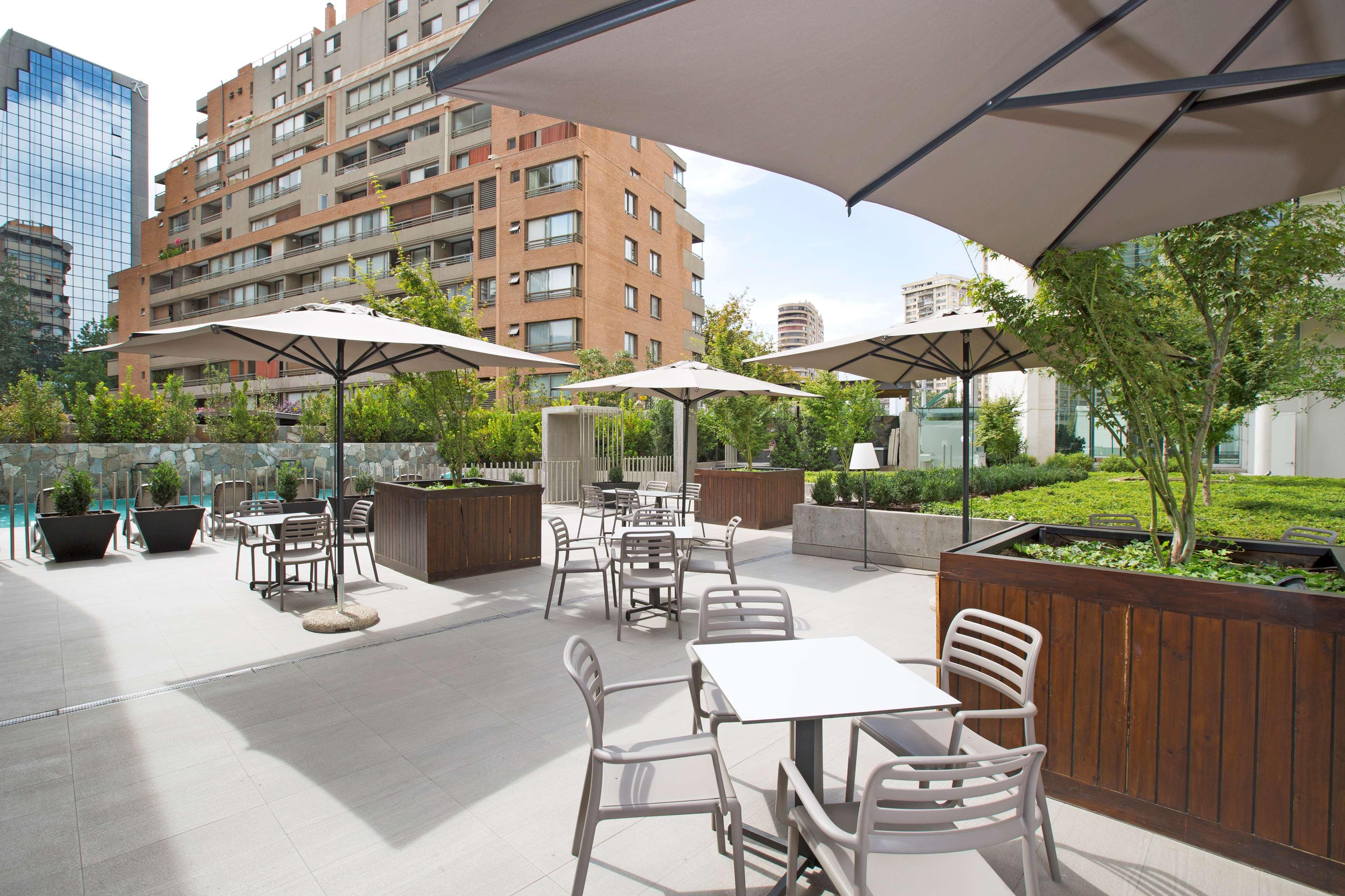 Doubletree By Hilton Santiago Kennedy, Chile Hotell Exteriör bild