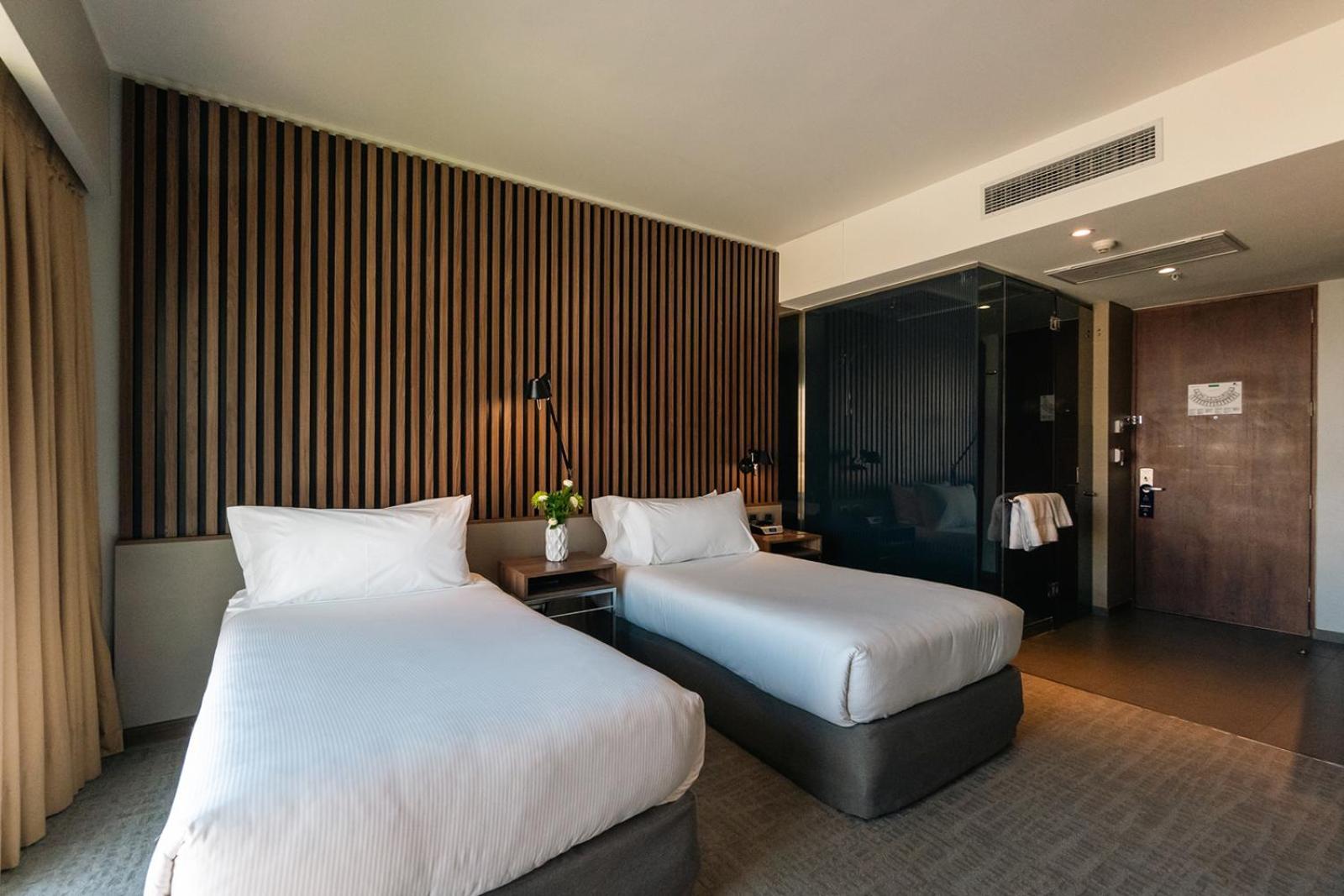 Doubletree By Hilton Santiago Kennedy, Chile Hotell Exteriör bild